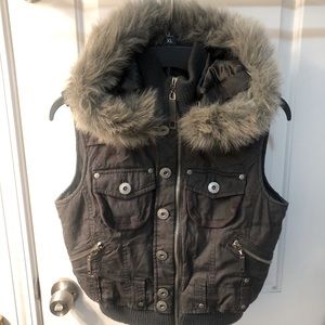***SOLD*** Dark grey cropped winter vest w/faux fur trim